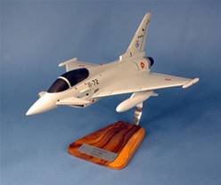 EUROFIGHTER TYPHOON ESPAÑOL (36 x 22 cm)   EN MADERA, ESCALA 1/40