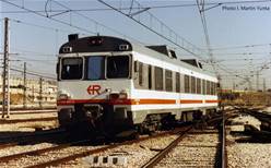 RENFE AUTOMOTOR DIESEL 596 9-596-006-7  REGIONALES R1 - SERIE HOBBY