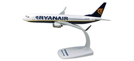 BOEING 737-800 RYANAIR - SEMIMONTADO 1/200