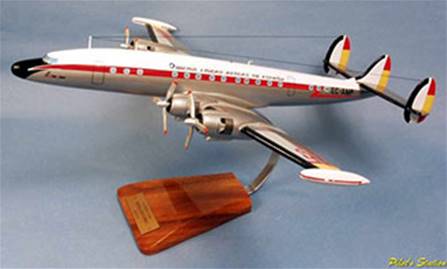 LOCKHEED L.1049 SUPER CONSTELLATION IBERIA (50 x 53 cm)EN MADERA 1/72