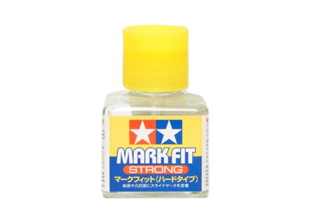 MARK FIT STRONG - PEGAMENTO PARA FIJAR CALCAS (40 ml)