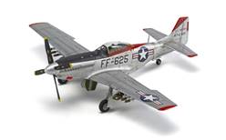 NORTH AMERICAN F-51D MUSTANG