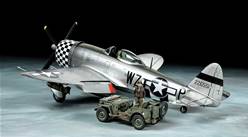 P-47D THUNDERBOLT 8 THUNDERBOLT + 1/4 TON LIGHT VEHICLE