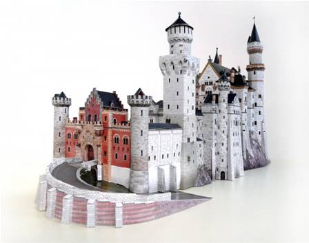 CASTILLO DE NEUSCHWANSTEIN DE CARTÓN POLICROMADO (70 x 24 x 35 cm)