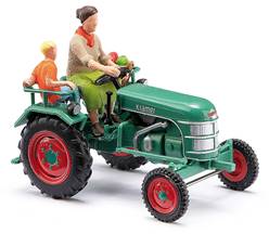 TRACTOR KRAMER CON PERSONAS